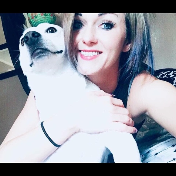 Meet your Posher, Kristi - Picture 3 of 4